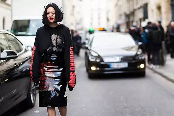 一直以为哥特太Over，看了她们我表示这“配”方我要了！