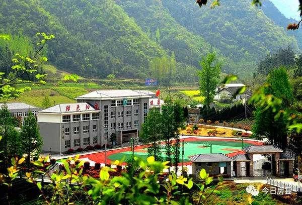 教育我们与孩子共同成长,教育路上我们一起努力