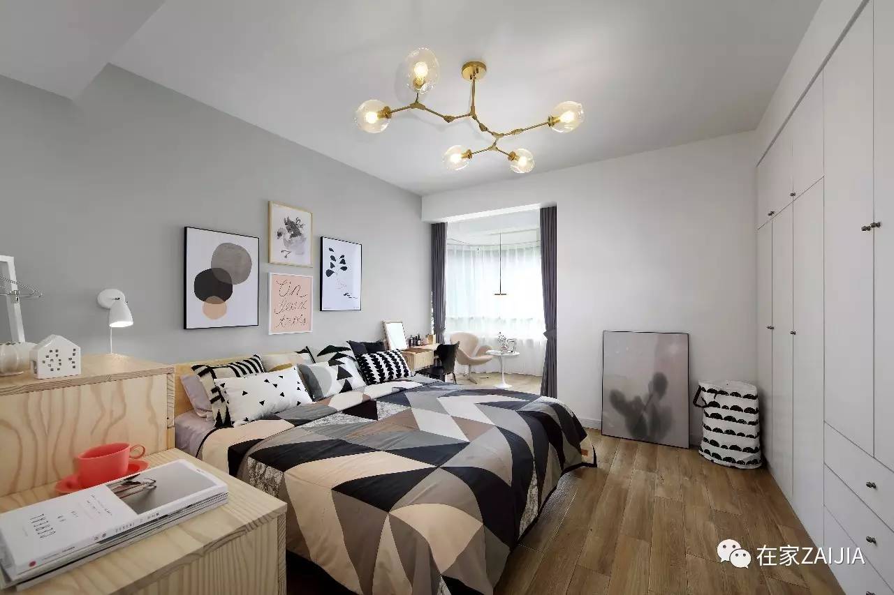 10位“好色”屋主刷了彩色墙面，并把色号也告诉了大家