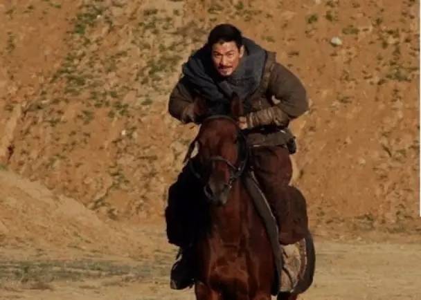 刘德华坠马事件影响有多大,曝刘德华坠马受伤