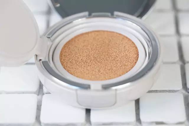 人人都说好的气垫,到底气垫好用还是粉底液好用