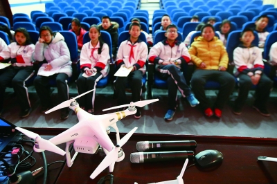 机器人走进校园作文,机器人走进生活