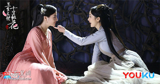 《三生三世十里桃花》优酷首播杨幂赵又廷弹幕约粉丝观看