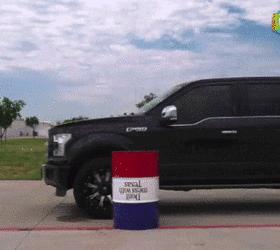 春节假期快来试试这个火爆全球的翻水瓶挑战吧~