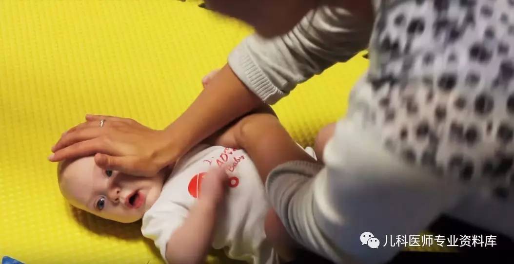 痉挛性斜颈患者说出了大秘密,痉挛性斜颈脖子歪照片