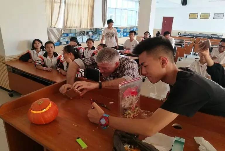 示范性普通高中和省级示范性高中,省级示范高中和省级标准化高中