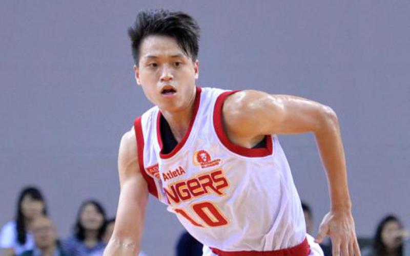 中国男篮球员职业生涯,郭伟民体坛先锋