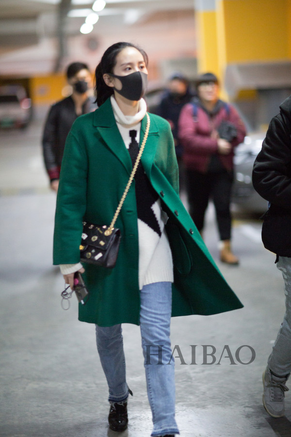 高甜！高圆圆、刘诗诗分别携老公过年双双把家还！海报时尚网华语明星街拍合辑,1月23日~2月2日！