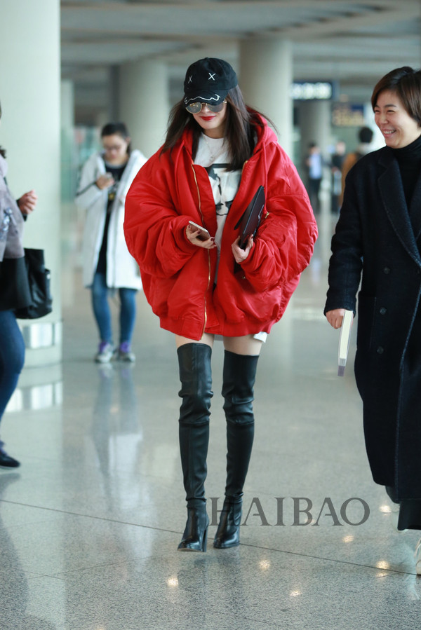 杨幂带货女王街拍,杨幂时尚街拍视频