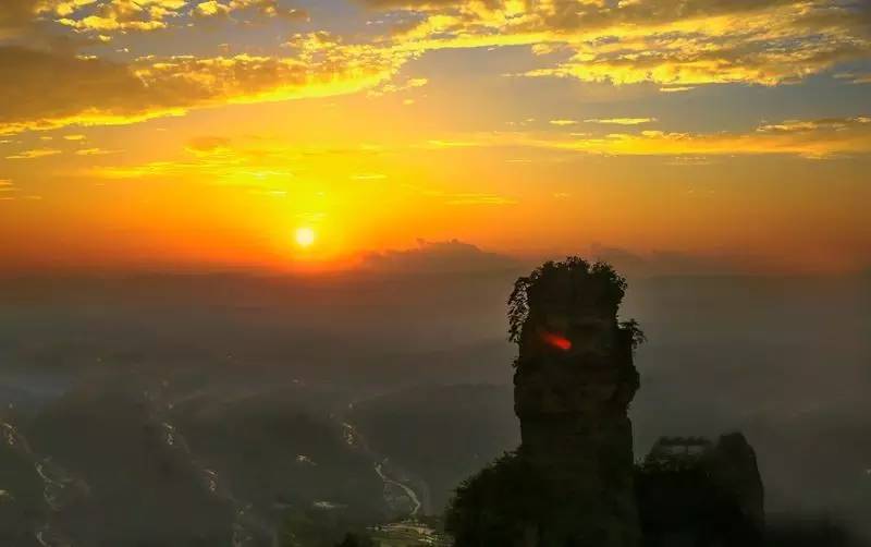 三千多平方公里的家，名字叫石柱