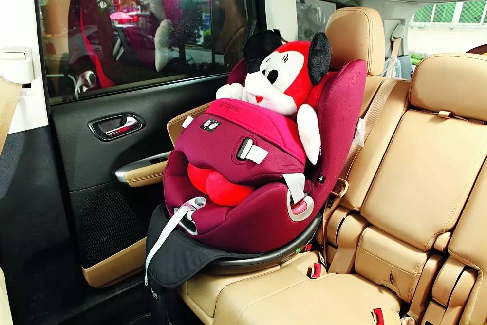 呵护脆弱的生命花火，儿童乘车安全全攻略（附2016年德国ADAC儿童安全座椅测评结果）