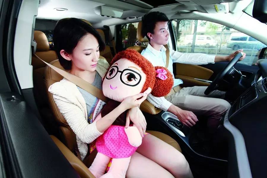 呵护脆弱的生命花火，儿童乘车安全全攻略（附2016年德国ADAC儿童安全座椅测评结果）