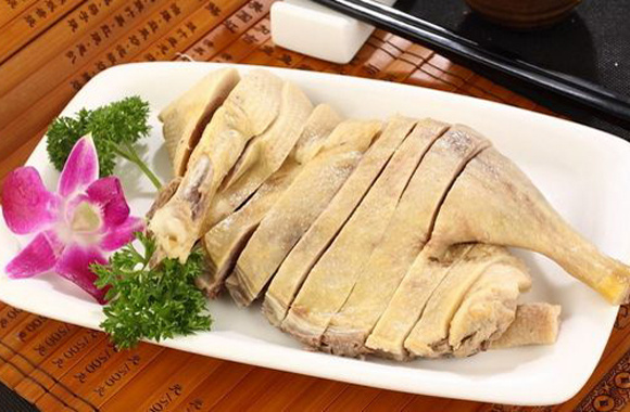 「镇生活」过年还在镇江好，镇江VS国外，100块钱能干啥？看完惊呆你！