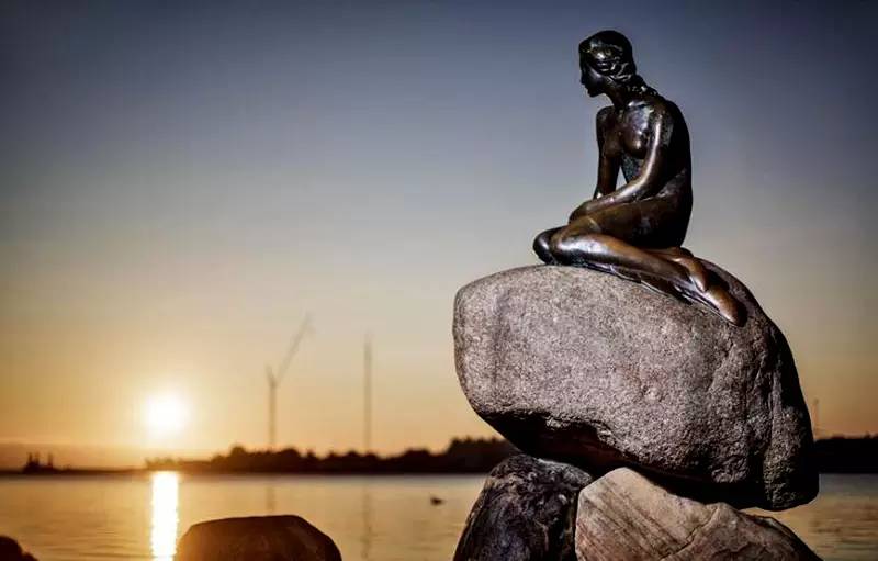 今年流行色砖红色,今年流行豆沙红色