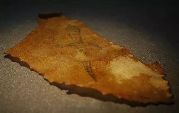 纹身就是坏人吗,纹身只是左青龙右白虎