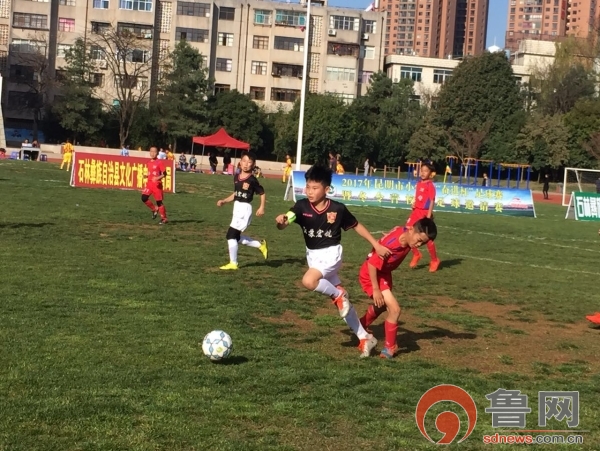 快乐足球，追逐梦想---枣庄及第足球俱乐部绿茵场上的一颗新星