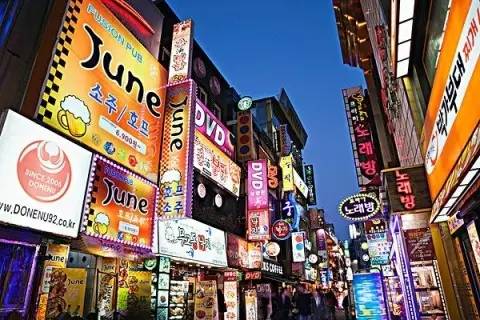 「镇生活」过年还在镇江好，镇江VS国外，100块钱能干啥？看完惊呆你！