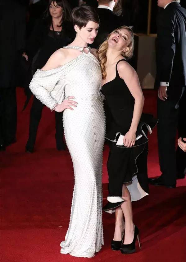 李宇春代言纪梵希成衣震惊时尚圈 (纪梵希李宇春prairie)