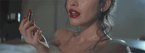 口红选得好，男神追着跑！