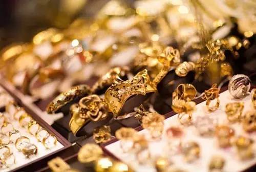黄金首饰潮流,黄金首饰时尚流行2021款式