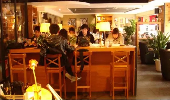 重庆网红书店哪家最好 (重庆哪里有比较大的书店)