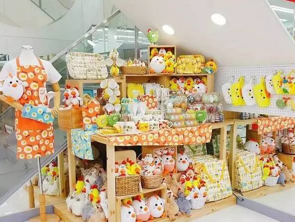 鸡年怎样变身萌萌哒“战斗鸡”？美食、小物、美甲都不可少