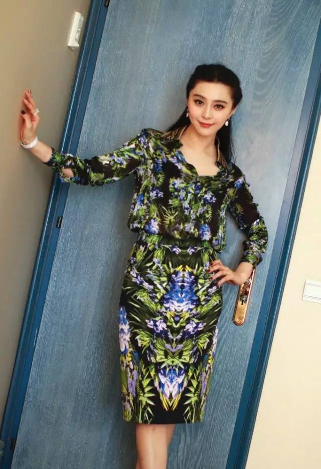 李宇春代言纪梵希成衣震惊时尚圈 (纪梵希李宇春prairie)