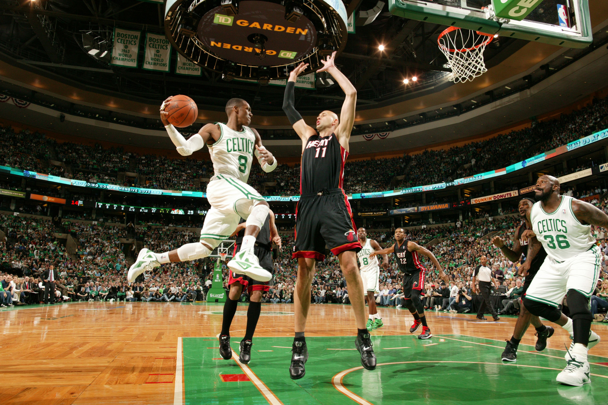 96黄金一代中国男篮打败西班牙,96黄金一代对战美国梦三队