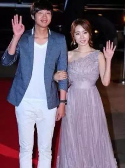 刘仁娜去鬼怪家,刘仁娜假装不认识李栋旭