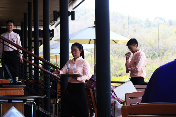 泰国曼谷芭提雅华欣7天自由行 (泰国华欣与芭提雅是一个地方吗)