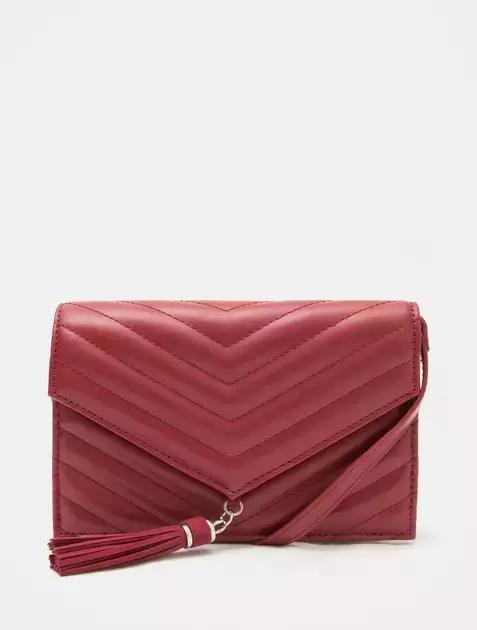 鬼怪剧终，那些美貌的包包却让女王完全停不下来种草