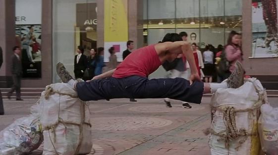 周星驰李小龙先生,周星驰跟李小龙的功夫谁厉害