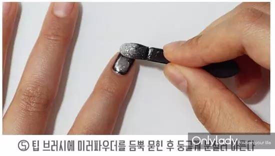 美甲款式推荐2024夏款手绘美甲,美甲款式手绘爆款美甲图显白