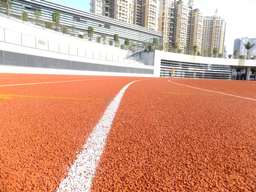 深圳宝安24小时足球场,深圳宝安体育场草皮