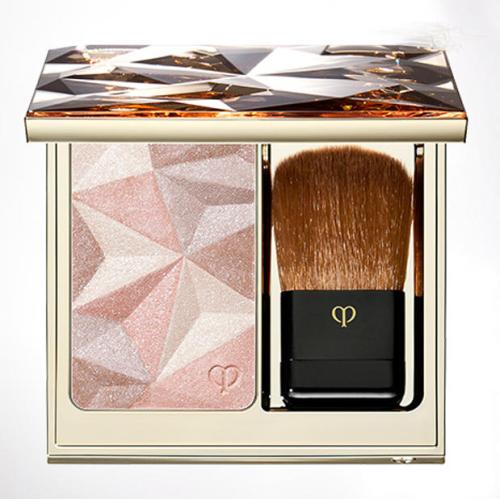 又大又塌的鼻子怎么化妆,塌鼻子怎么化妆好看又高级感