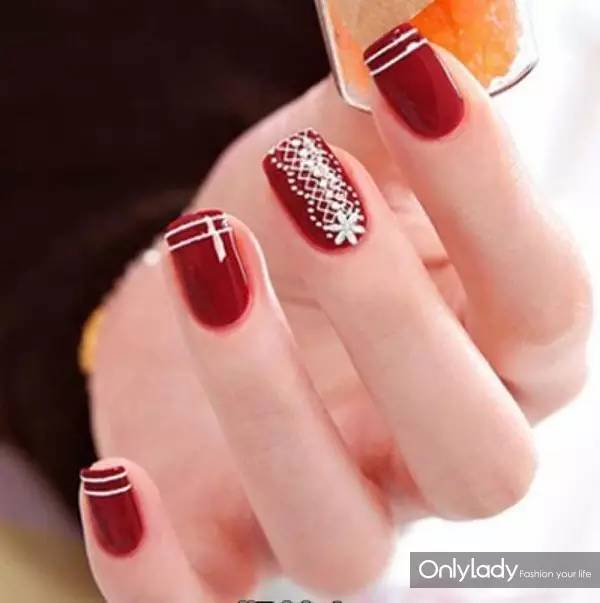 美甲款式推荐2024夏款手绘美甲,美甲款式手绘爆款美甲图显白