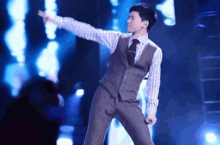 张杰被好声音淘汰的歌手,张杰被唱歌耽误了