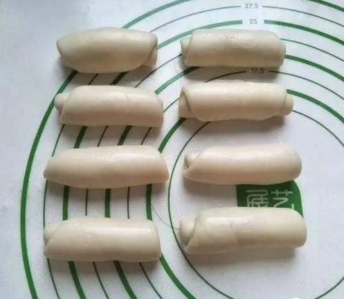 传统老式酥皮绿豆饼,中式糕点酥皮绿豆饼酥得掉渣渣