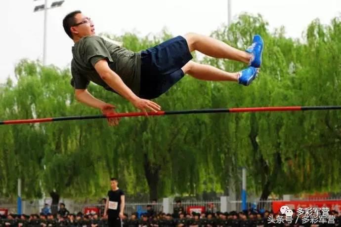 多彩军营战友,多彩军营