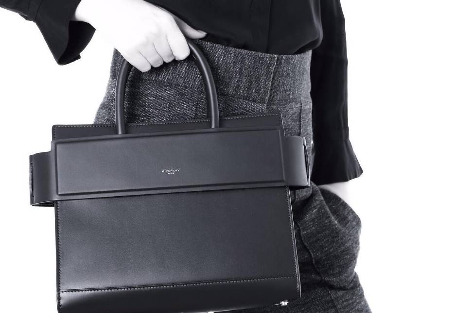 ferragamo品牌图案,ferragamo的新logo