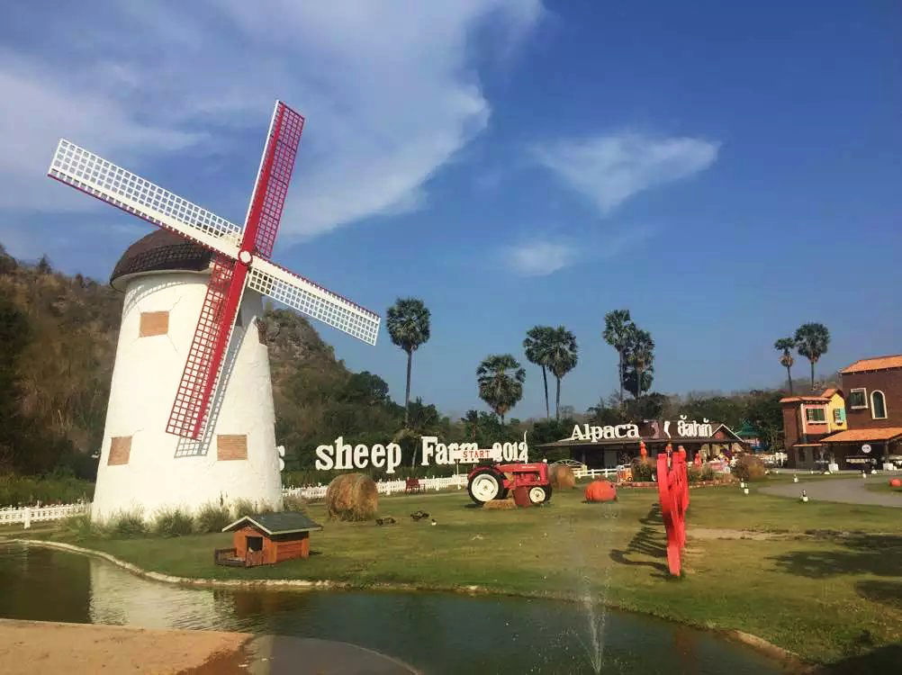 泰国曼谷芭提雅华欣7天自由行 (泰国华欣与芭提雅是一个地方吗)