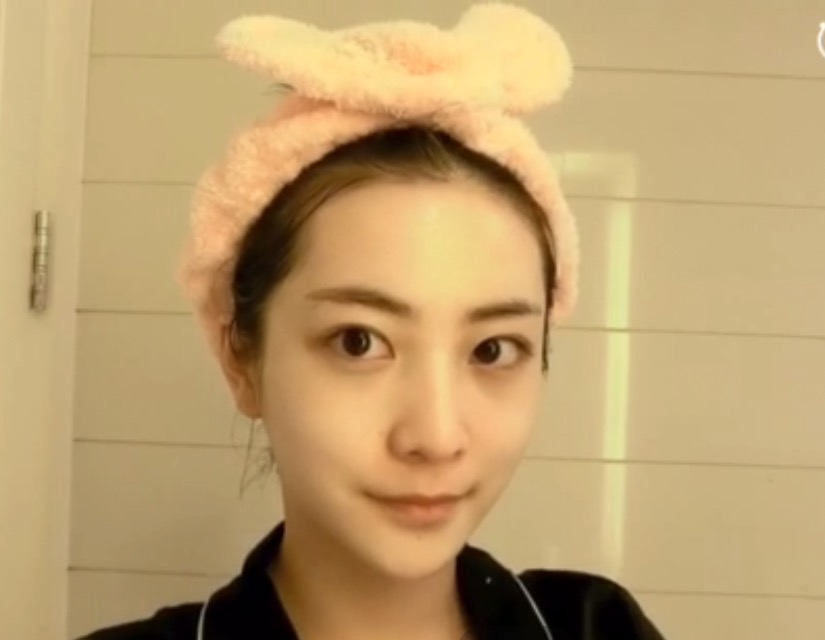 美妆博主学生党推荐妆容,妆容风格颜值变化很大的美妆博主