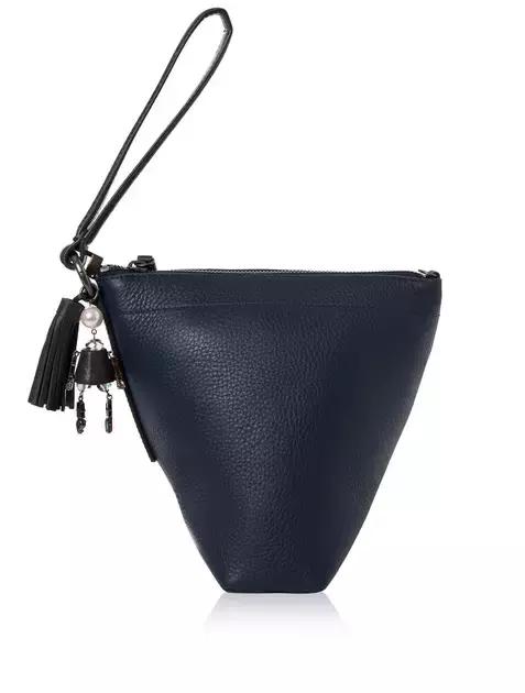 鬼怪剧终，那些美貌的包包却让女王完全停不下来种草