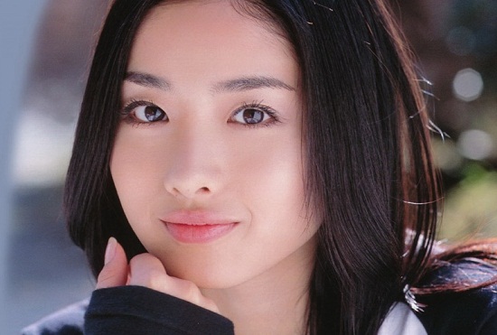 偶遇前任应该怎么表现才能挽回,旧情人低头回避的表现