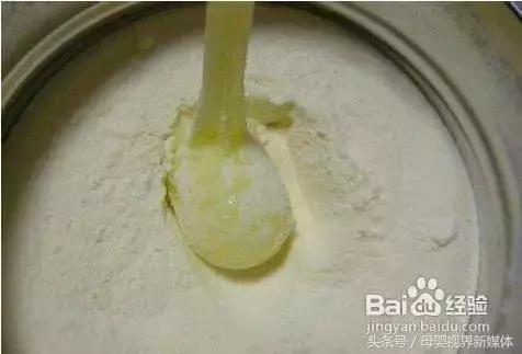 近三年出事的奶粉,近来有哪些奶粉出事