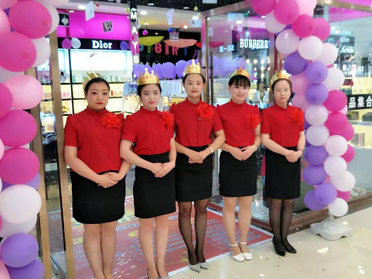 圣罗兰口红流言试色,圣罗兰口红未来市场