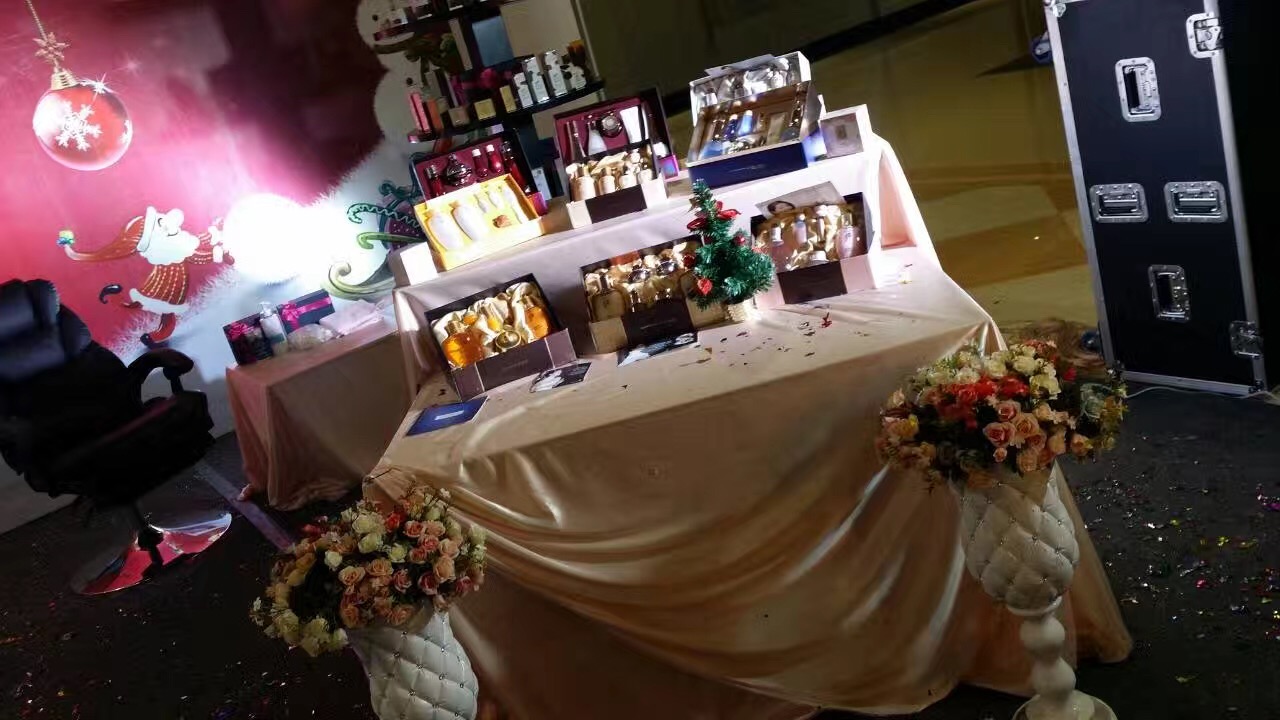 圣罗兰口红流言试色,圣罗兰口红未来市场