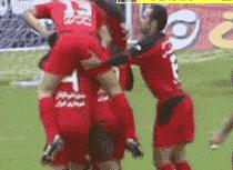 100个笑死人的足球集锦,搞笑足球动图