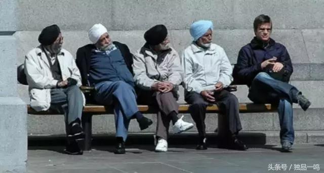 翘二郎腿如何整治,翘二郎腿怎么矫正