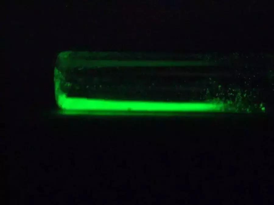 这种物质曾被当作保健成分，受害者的遗骨因此发光上千年